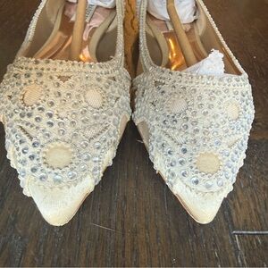 Badgley Mischka - Gigi flats - Cream - size 7.5